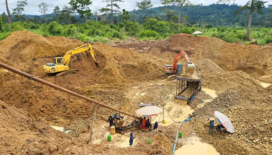 artisanall Petites mines en Côte d’Ivoire : un atelier stratégique à Abidjan pour transformer l’exploitation artisanale en levier de développement durable